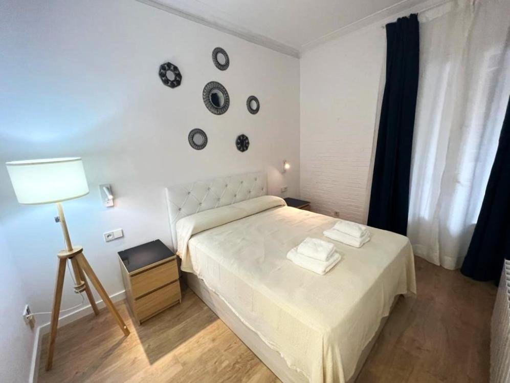 Flor Habitaciones บาร์เซโลนา ภายนอก รูปภาพ