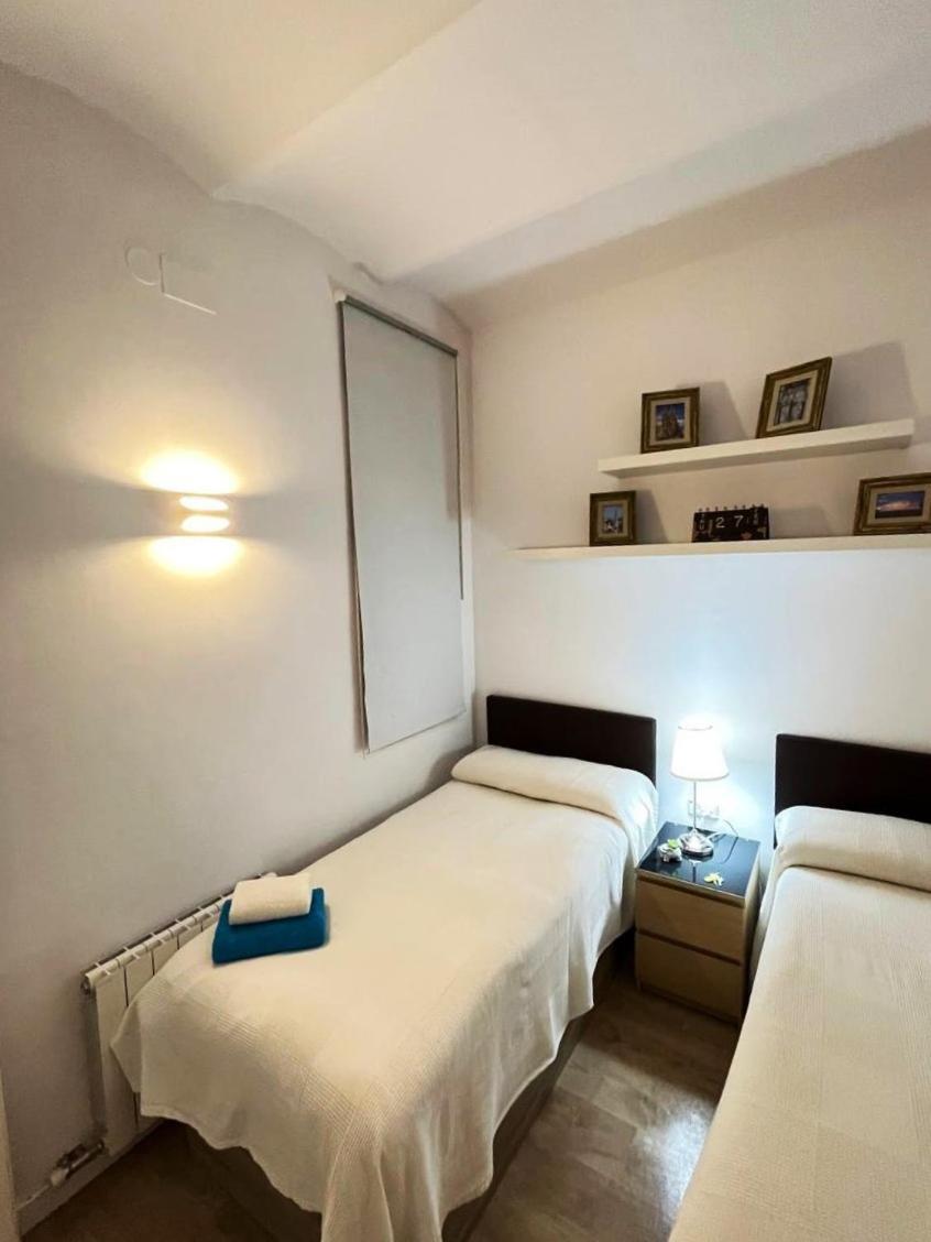 Flor Habitaciones บาร์เซโลนา ภายนอก รูปภาพ