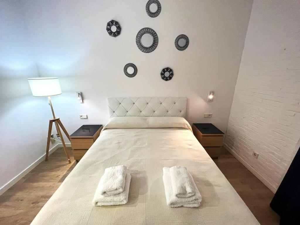 Flor Habitaciones บาร์เซโลนา ภายนอก รูปภาพ