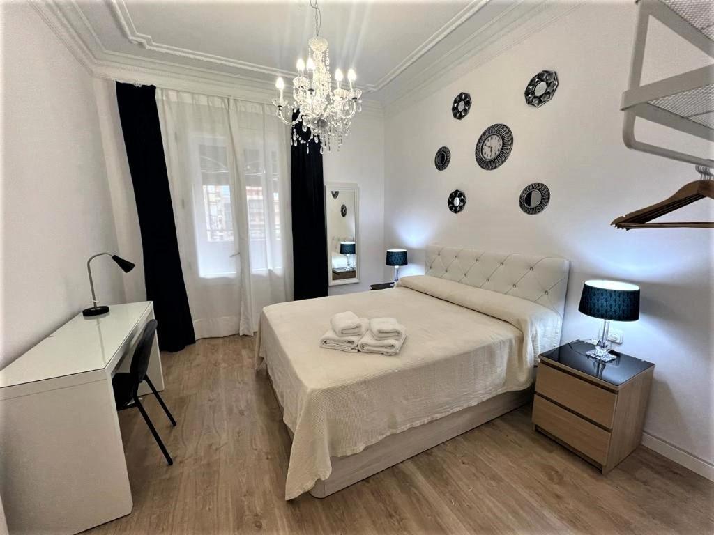 Flor Habitaciones บาร์เซโลนา ภายนอก รูปภาพ
