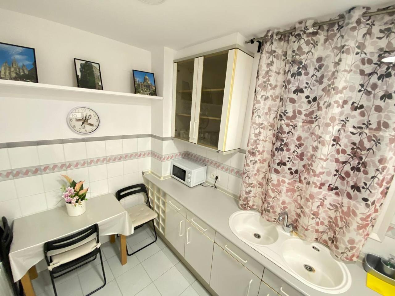 Flor Habitaciones บาร์เซโลนา ภายนอก รูปภาพ
